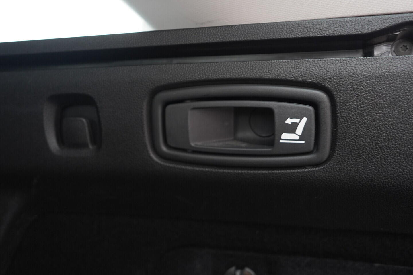 OZ190V01382_38.webp_MÉGANE Business 1.5 DCI 85 kW automat, DPH