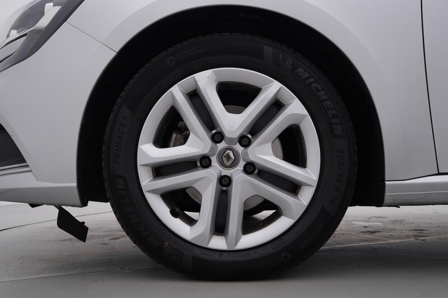 OZ190V01382_40.webp_MÉGANE Business 1.5 DCI 85 kW automat, DPH