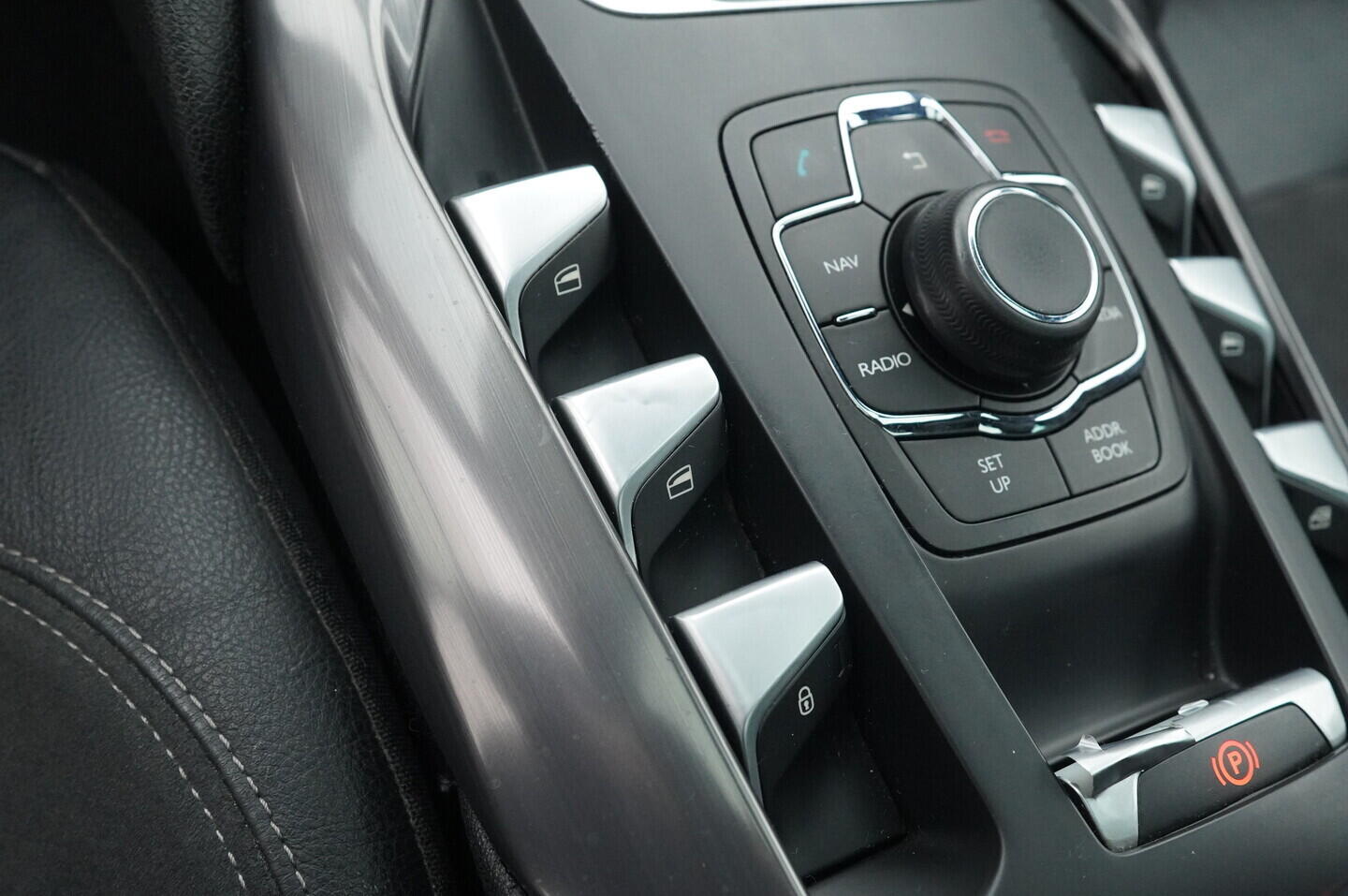 OZ190V01383_20.webp_DS5  2.0  133 kW automat