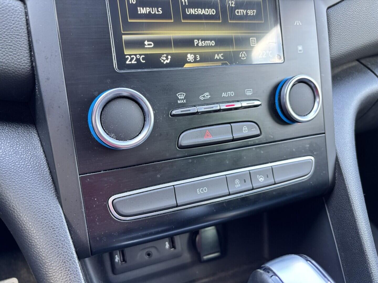 OZ190V01388_33.webp_MÉGANE  1.3 TCe 103 kW automat