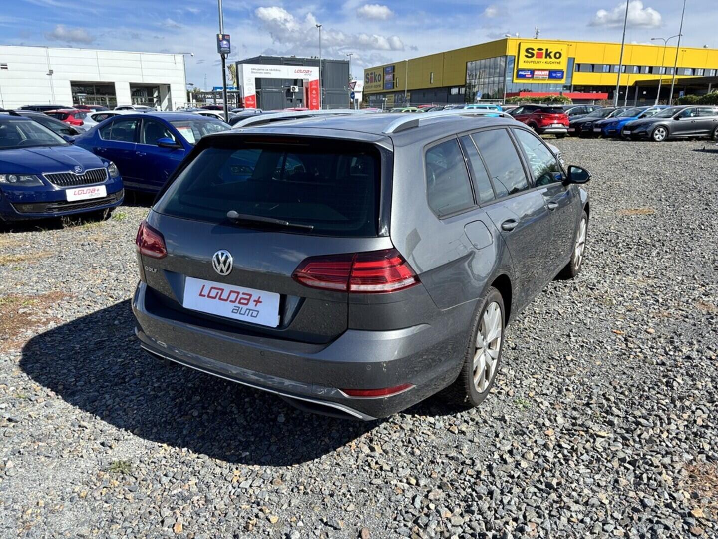 OZ190V01390_11.webp_GOLF VARIANT Comfortline 1.0 TSI 81 kW manuál