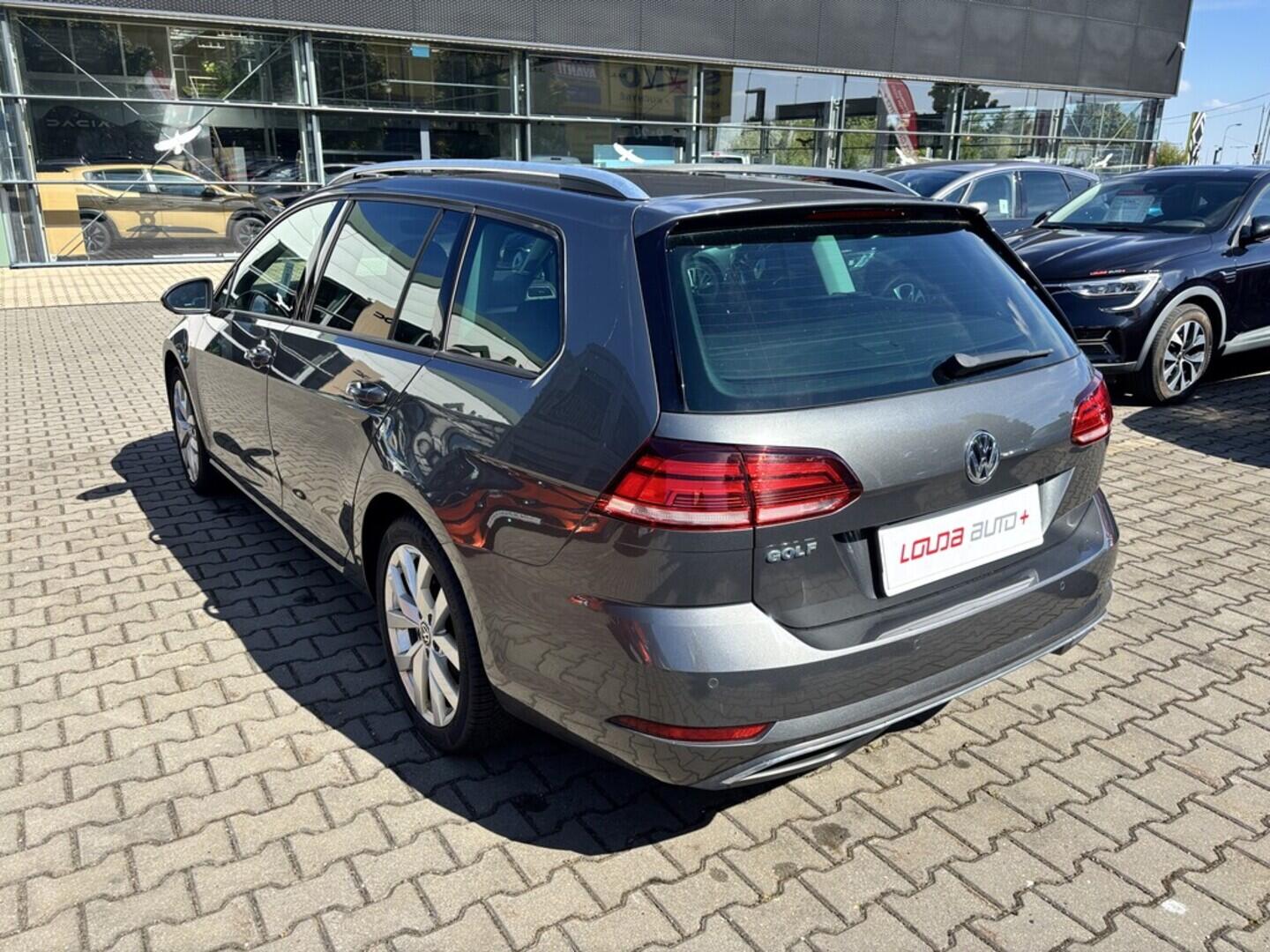 OZ190V01390_16.webp_GOLF VARIANT Comfortline 1.0 TSI 81 kW manuál