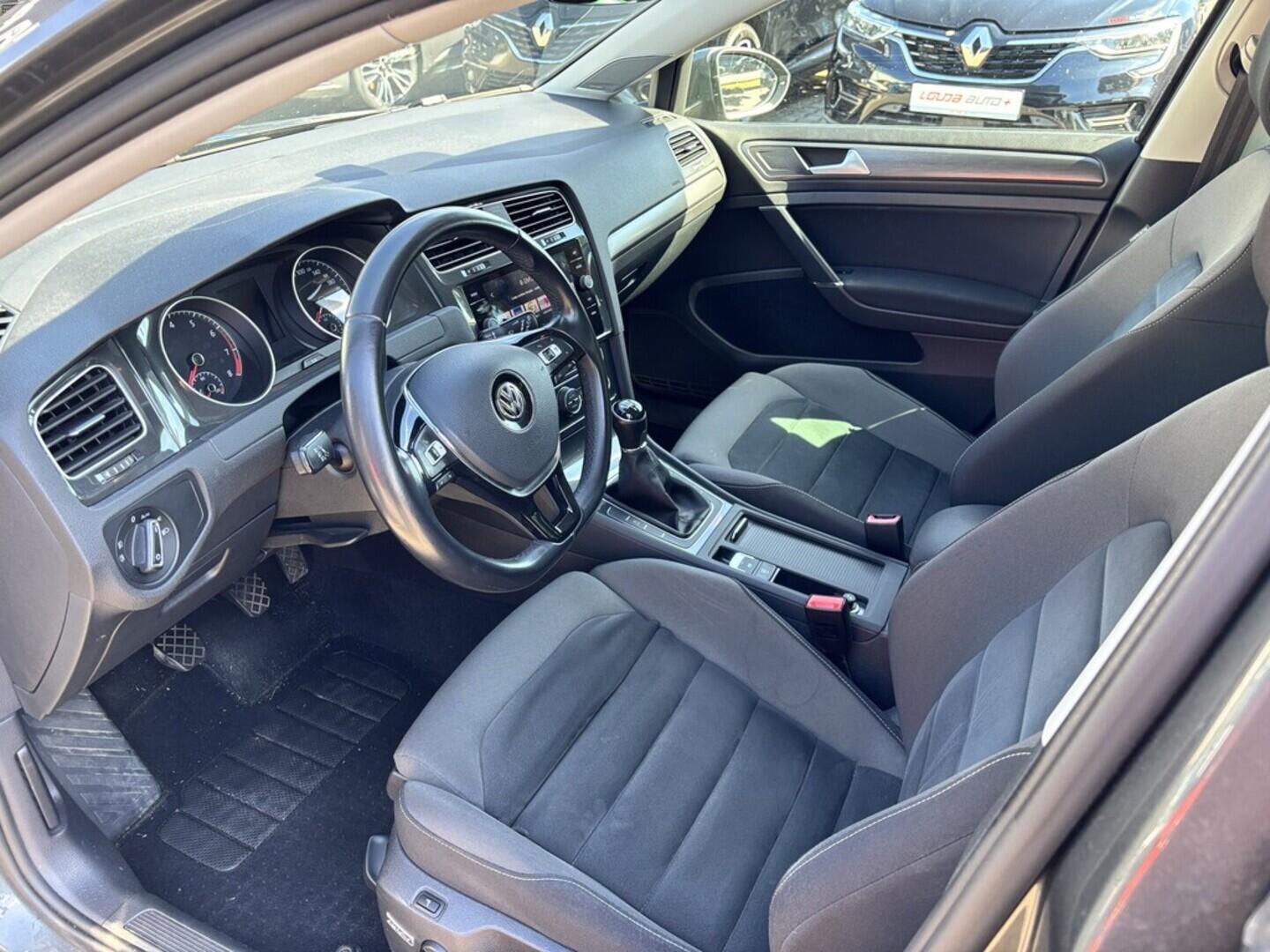 OZ190V01390_19.webp_GOLF VARIANT Comfortline 1.0 TSI 81 kW manuál