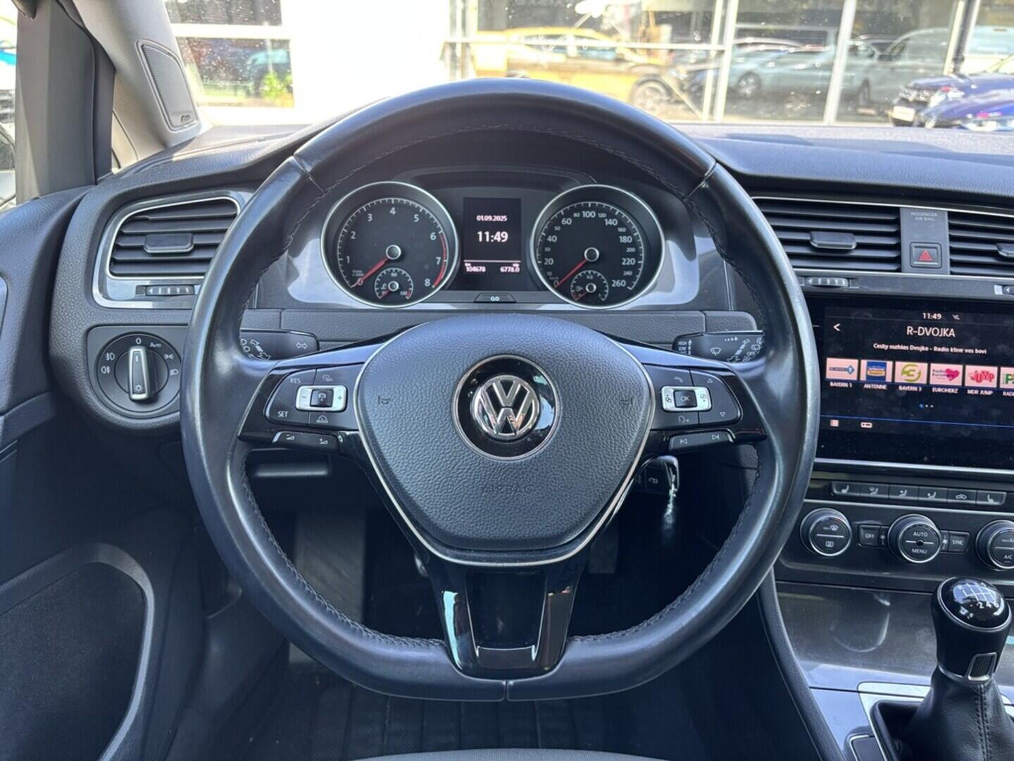 OZ190V01390_23.webp_GOLF VARIANT Comfortline 1.0 TSI 81 kW manuál