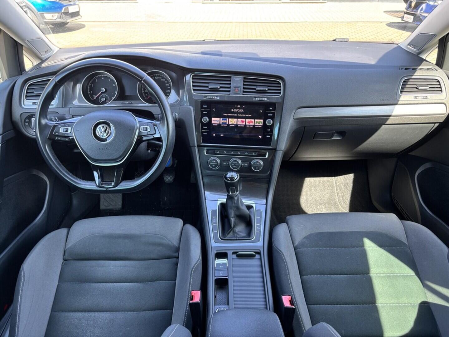 OZ190V01390_24.webp_GOLF VARIANT Comfortline 1.0 TSI 81 kW manuál