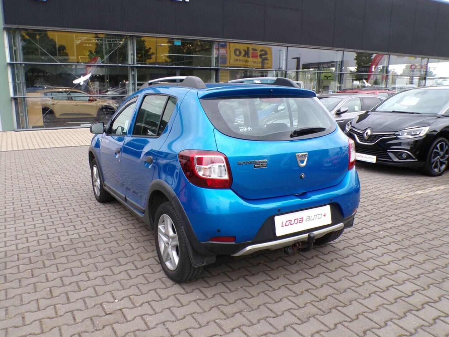OZ190V01396_16.webp_SANDERO Stepway 0.9  66 kW manuál