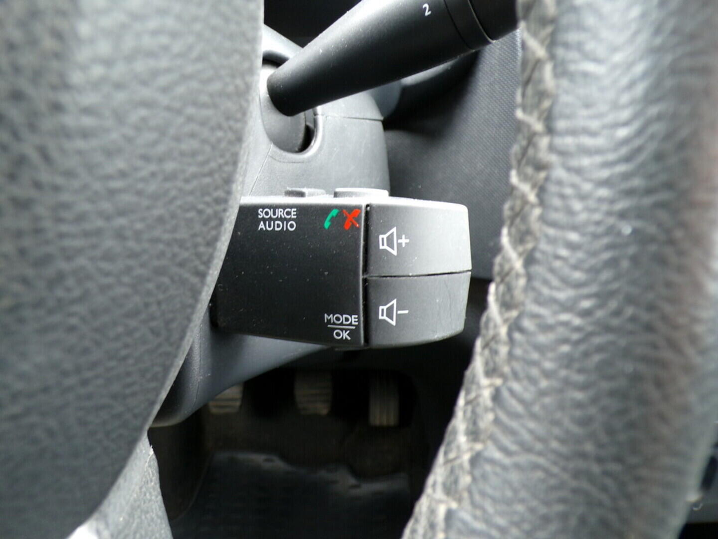 OZ190V01396_25.webp_SANDERO Stepway 0.9  66 kW manuál