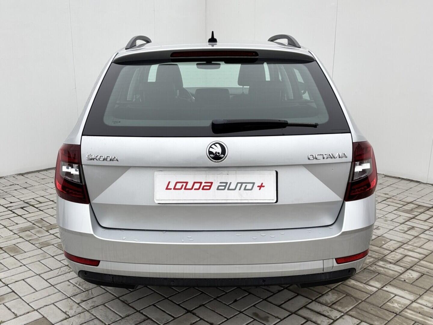 OZ190V01405_15.webp_OCTAVIA Style Plus 2.0 TDI 110 kW automat