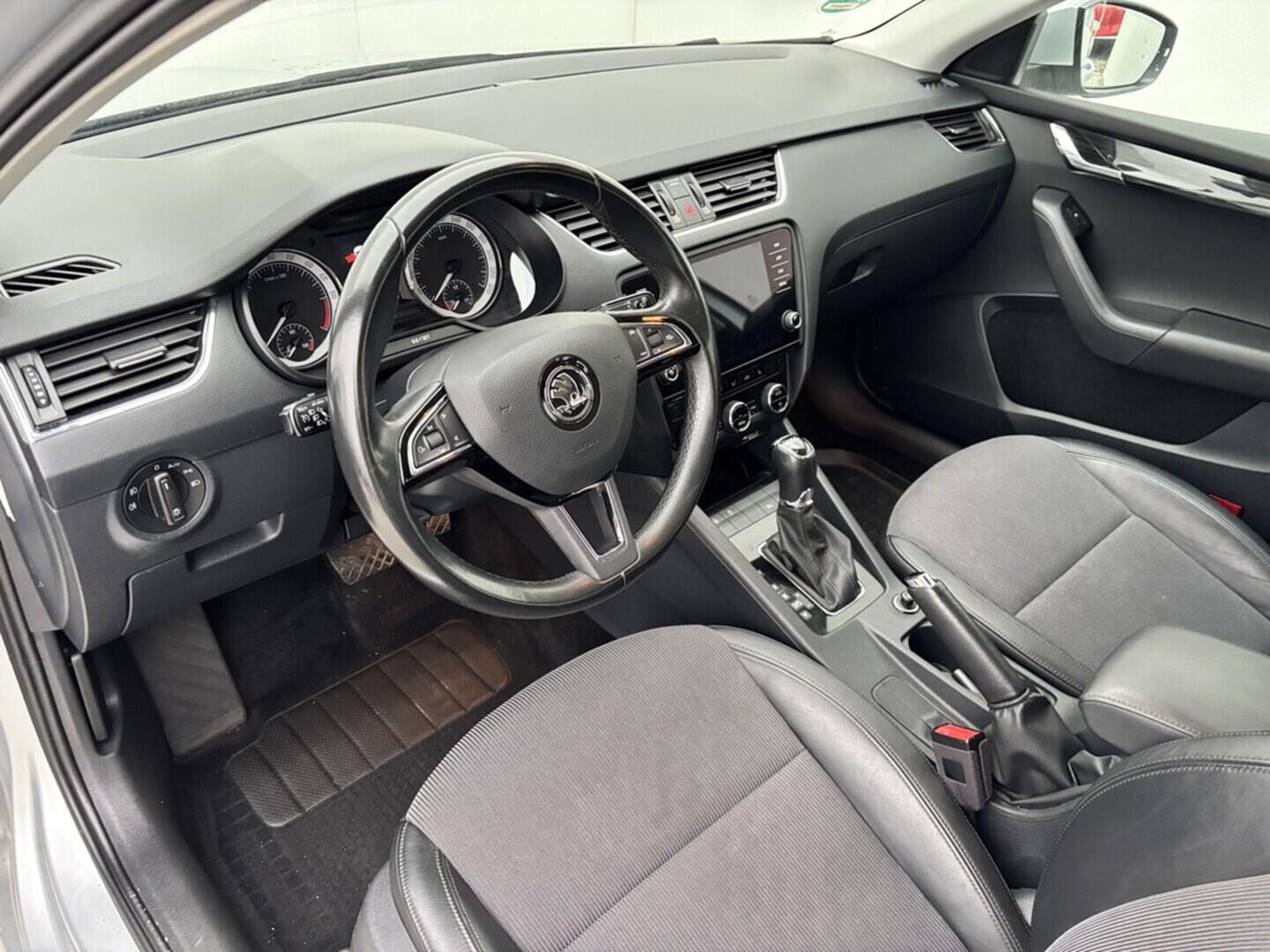 OZ190V01405_19.webp_OCTAVIA Style Plus 2.0 TDI 110 kW automat