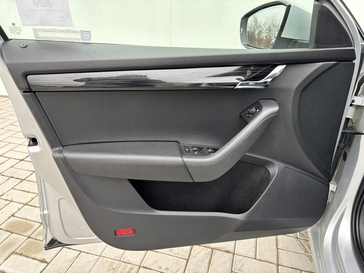 OZ190V01405_20.webp_OCTAVIA Style Plus 2.0 TDI 110 kW automat