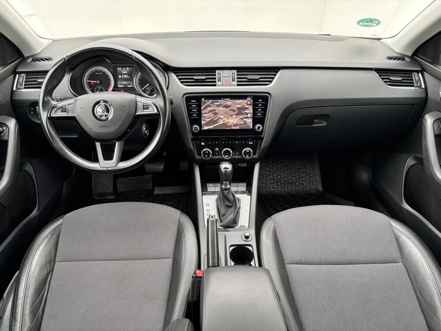 OZ190V01405_24.webp_OCTAVIA Style Plus 2.0 TDI 110 kW automat