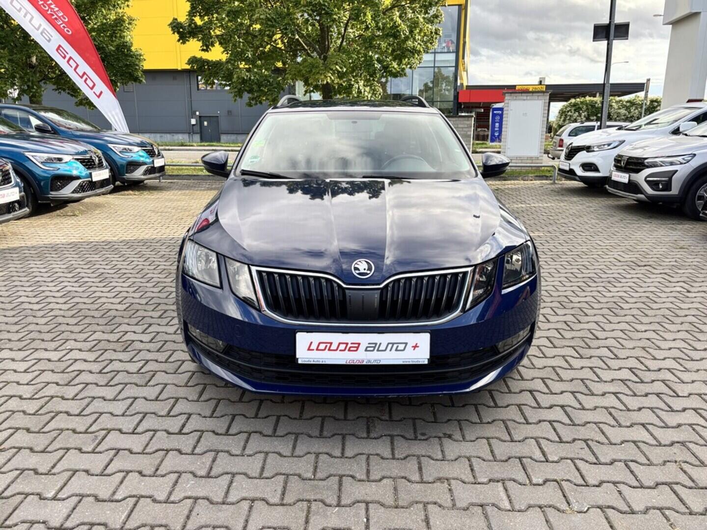 OZ190V01416_11.webp_OCTAVIA Active 2.0 TDI 110 kW manuál