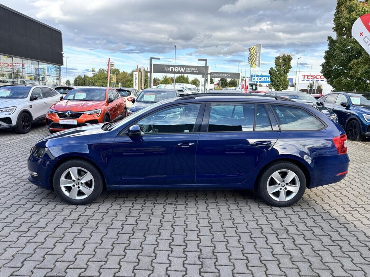 OZ190V01416_17.webp_OCTAVIA Active 2.0 TDI 110 kW manuál