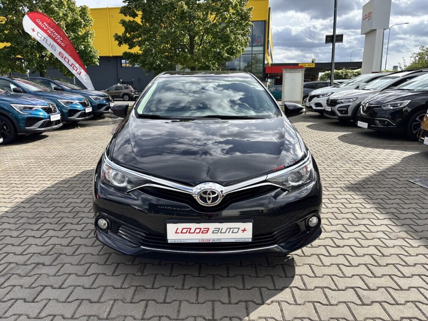 OZ190V01418_11.webp_AURIS  1.6 16V 97 kW manuál