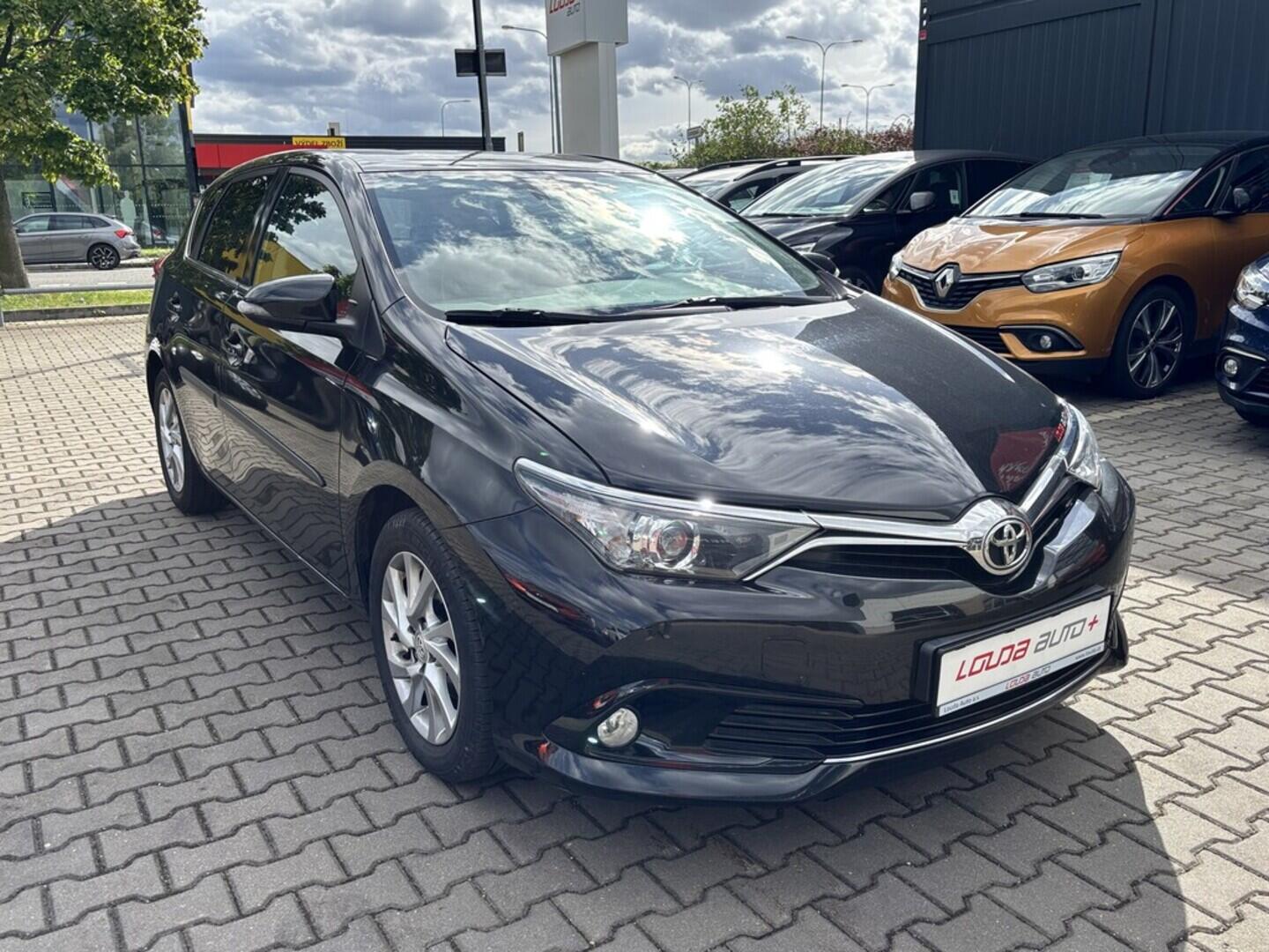 OZ190V01418_12.webp_AURIS  1.6 16V 97 kW manuál