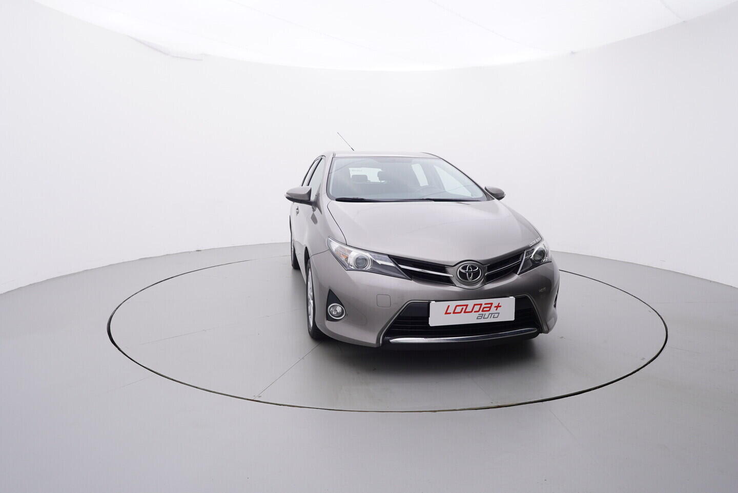 OZ190V01432_17.webp_AURIS Life+ 1.6  97 kW manuál