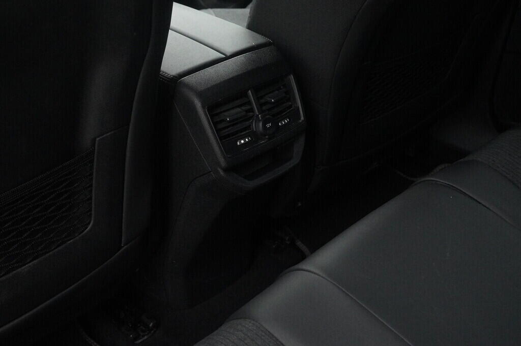 OZ190V01434_29.webp_3008 GT Line 2.0 BlueHDi 130 kW automat, DPH