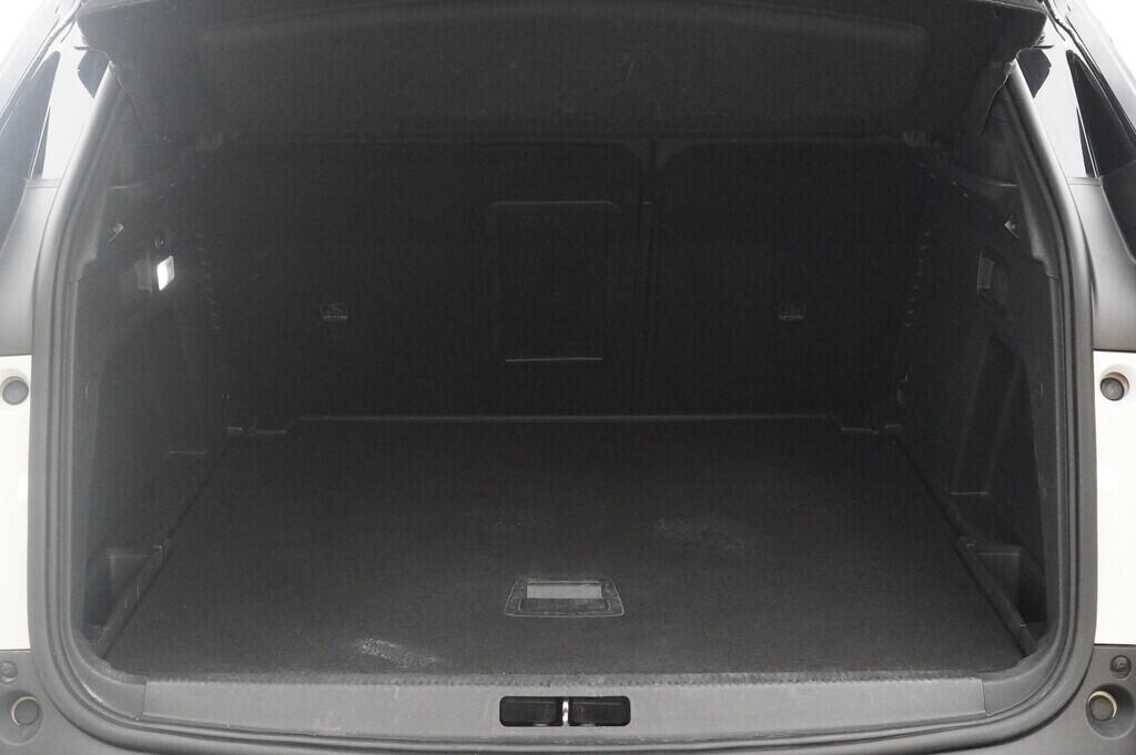 OZ190V01434_33.webp_3008 GT Line 2.0 BlueHDi 130 kW automat, DPH