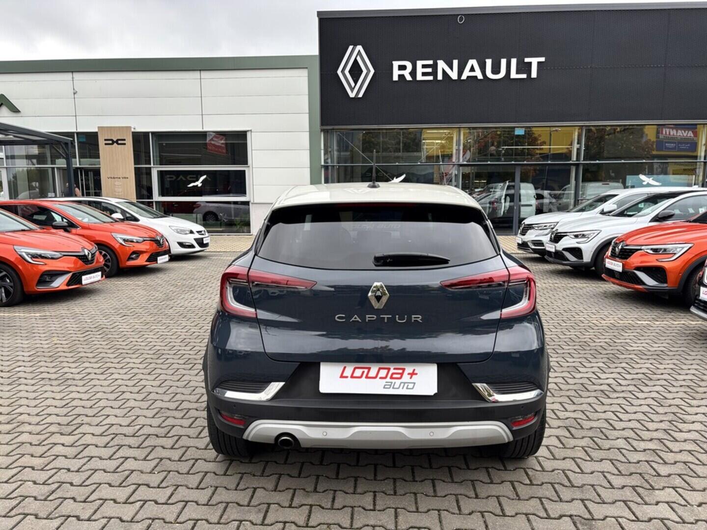 OZ190V01439_15.webp_CAPTUR Intens 1.0 TCe _ kW manuál