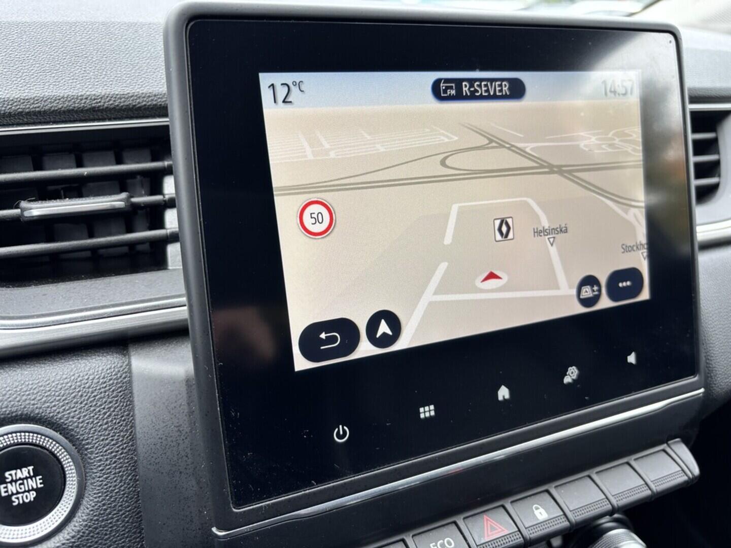 OZ190V01439_30.webp_CAPTUR Intens 1.0 TCe _ kW manuál