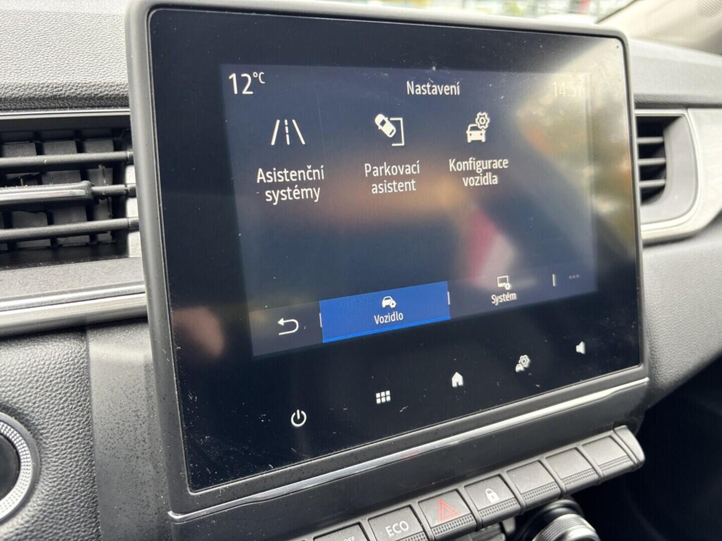 OZ190V01439_33.webp_CAPTUR Intens 1.0 TCe _ kW manuál