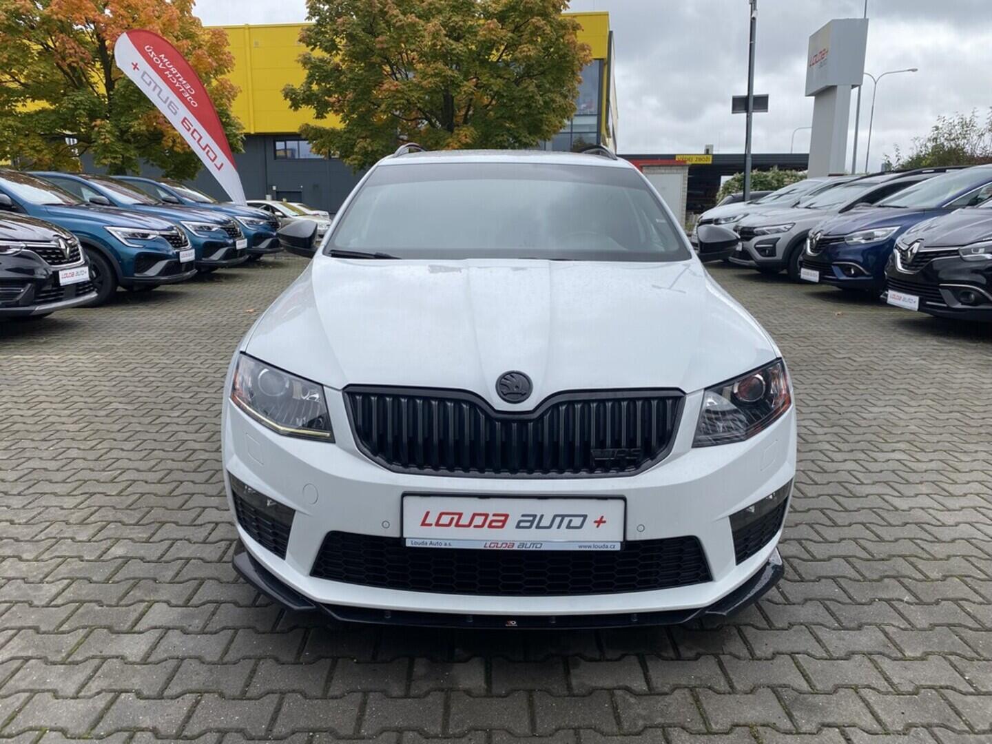 OZ190V01445_12.webp_OCTAVIA RS 230 2.0 TSI 169 kW manuál