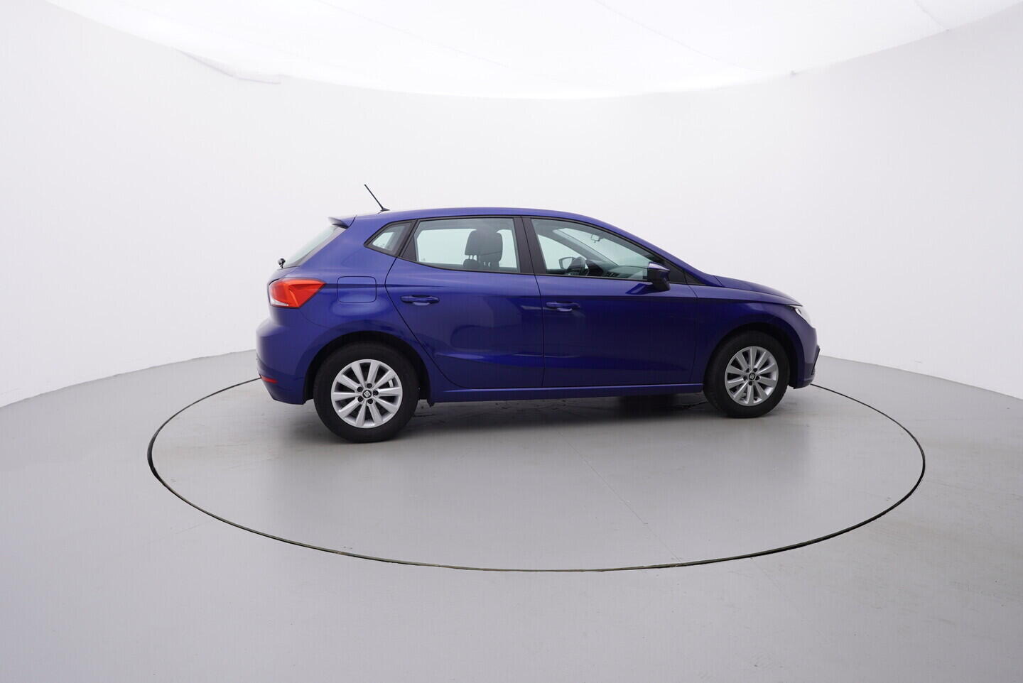 OZ190V01456_15.webp_IBIZA Style 1.0 TSI 70 kW manuál