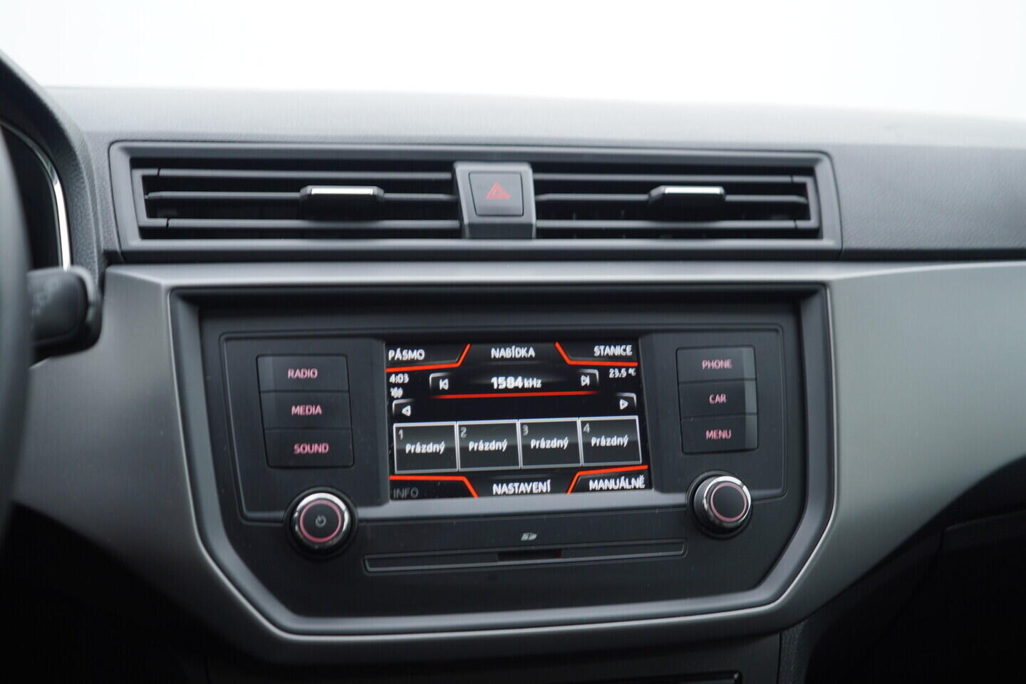 OZ190V01456_28.webp_IBIZA Style 1.0 TSI 70 kW manuál