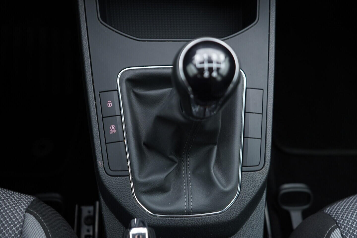 OZ190V01456_32.webp_IBIZA Style 1.0 TSI 70 kW manuál