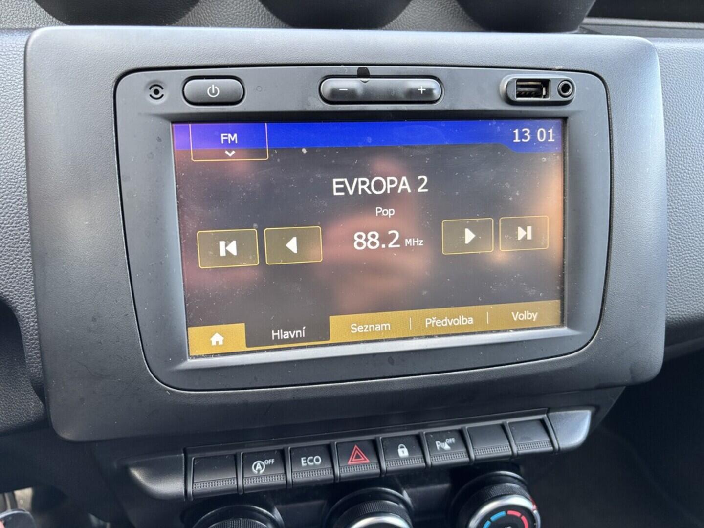 OZ190V01460_29.webp_DUSTER Celebration 1.0  74 kW manuál