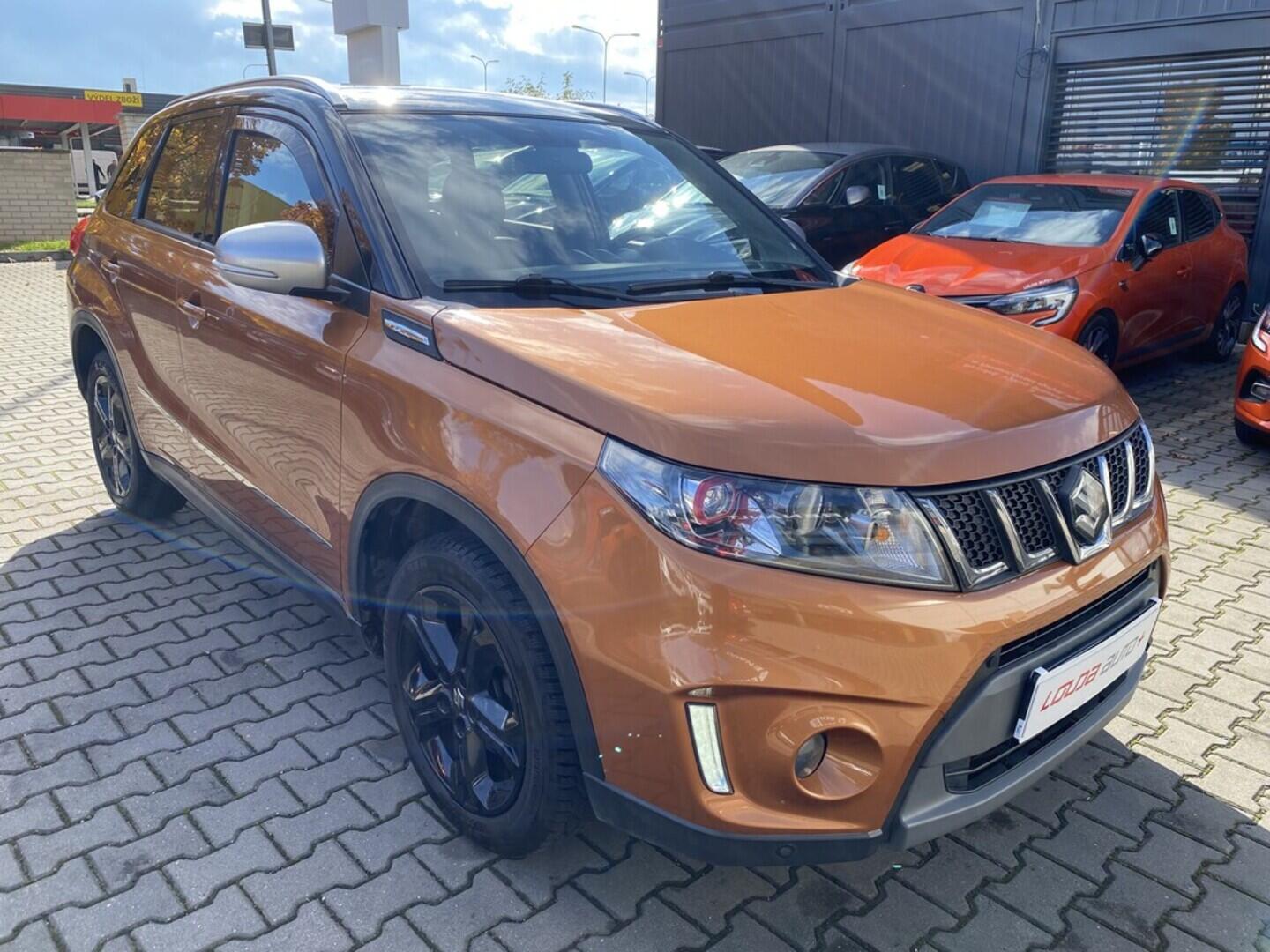 OZ190V01463_12.webp_VITARA Premium 1.4  103 kW manuál