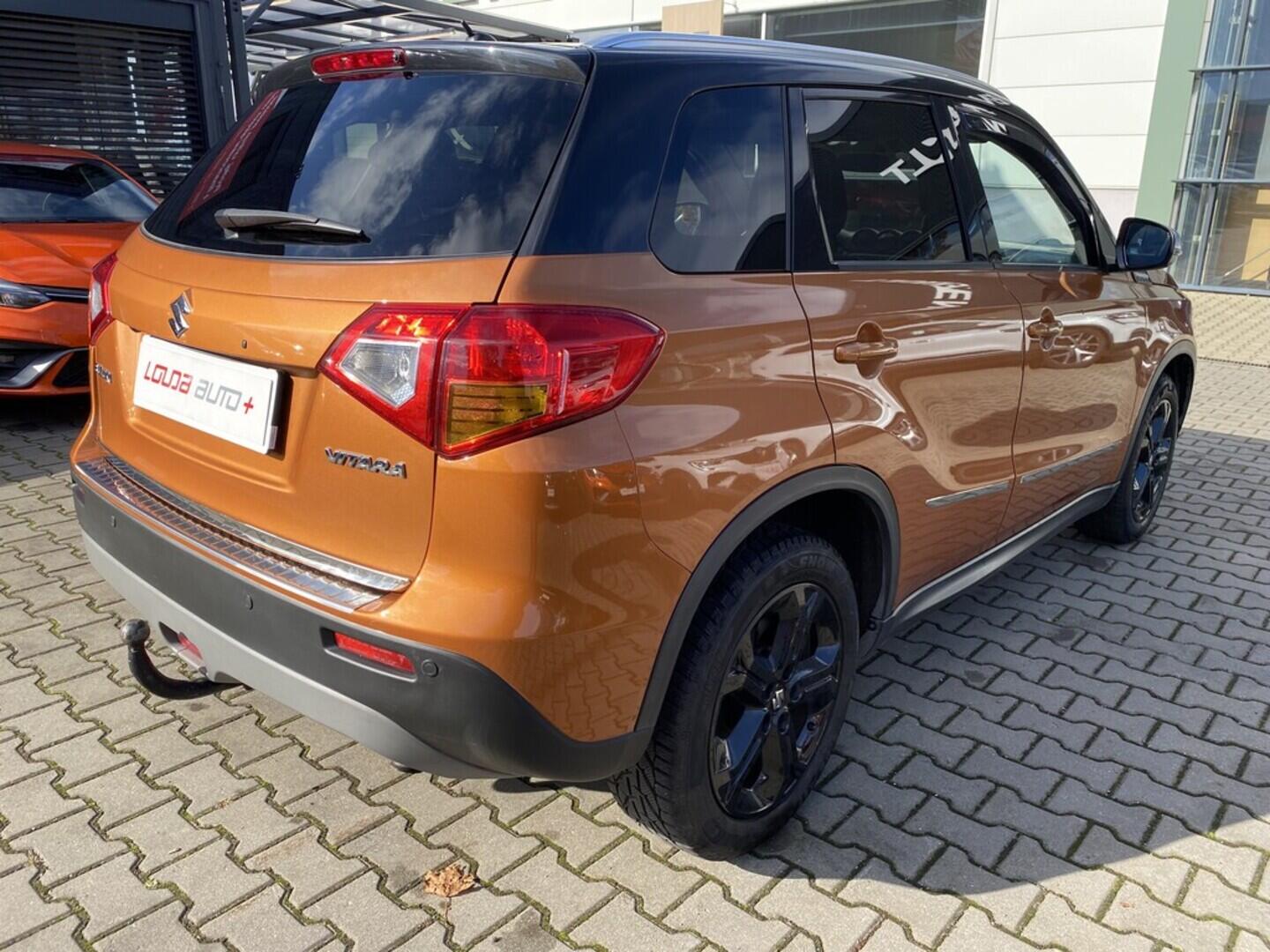 OZ190V01463_14.webp_VITARA Premium 1.4  103 kW manuál