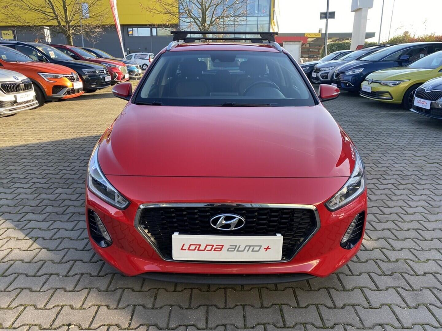 OZ190V01464_11.webp_I30 start 1.0  88 kW manuál