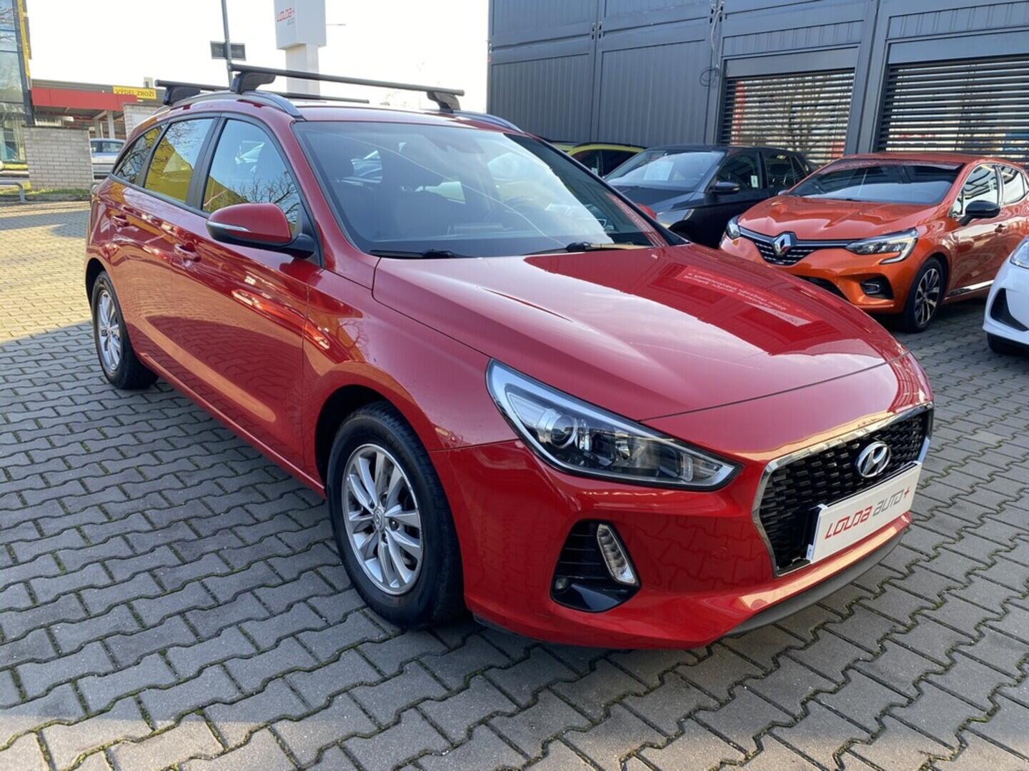 OZ190V01464_12.webp_I30 start 1.0  88 kW manuál