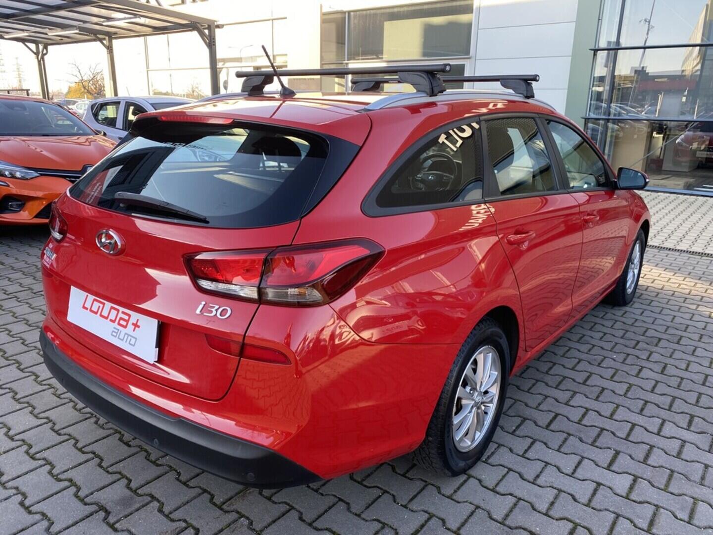 OZ190V01464_14.webp_I30 start 1.0  88 kW manuál