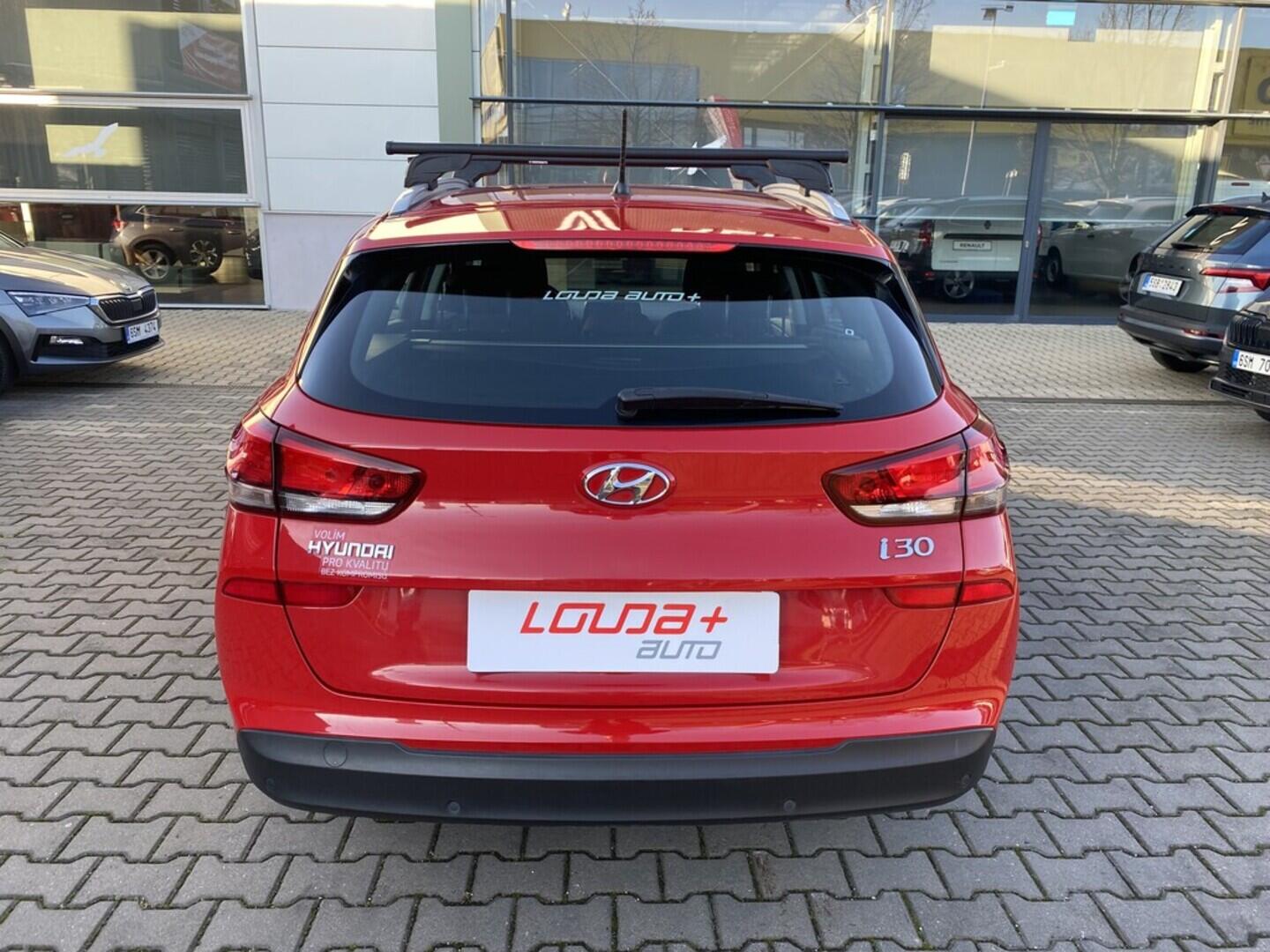 OZ190V01464_15.webp_I30 start 1.0  88 kW manuál