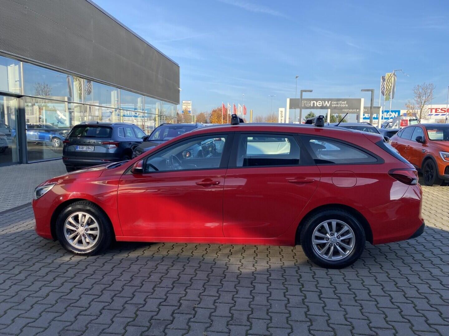 OZ190V01464_17.webp_I30 start 1.0  88 kW manuál