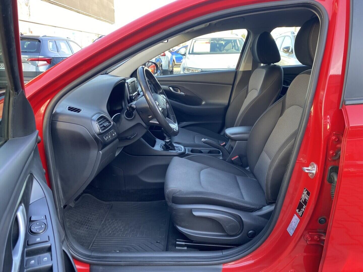 OZ190V01464_18.webp_I30 start 1.0  88 kW manuál