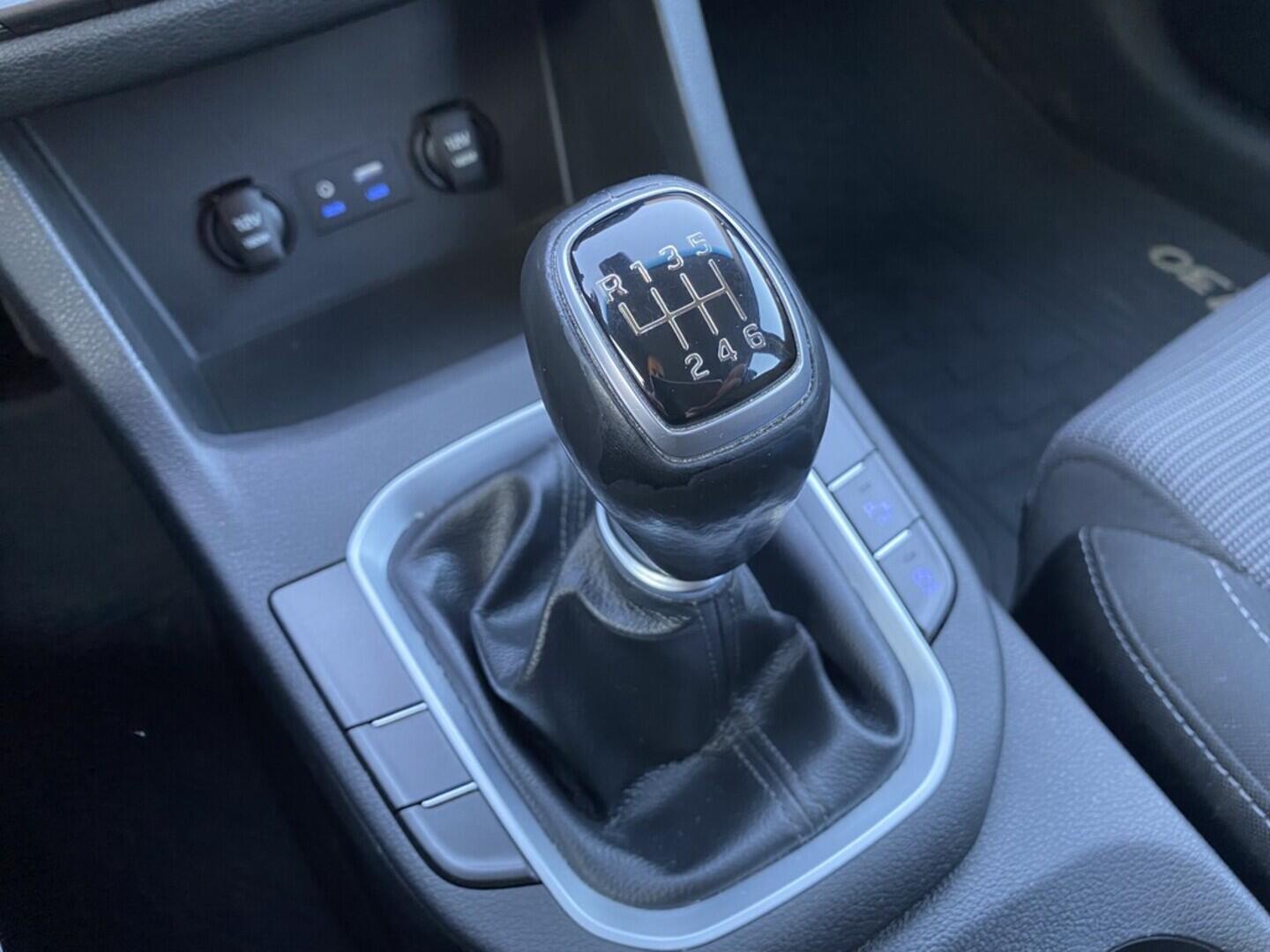 OZ190V01464_33.webp_I30 start 1.0  88 kW manuál