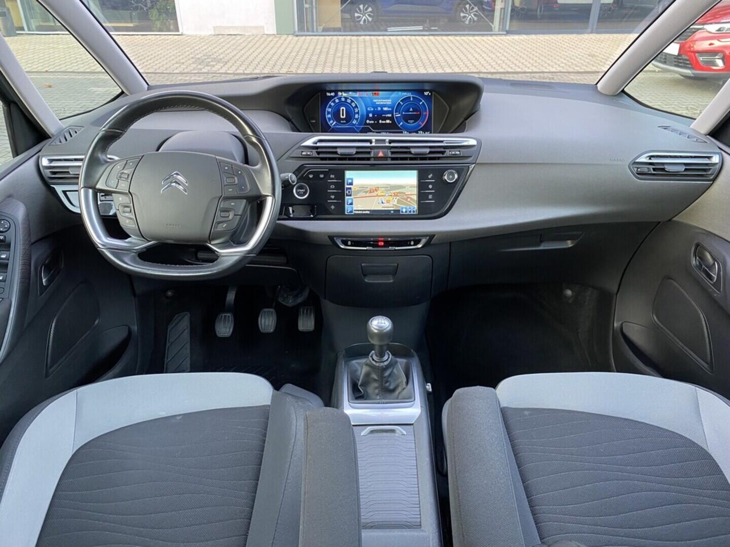 OZ190V01465_23.webp_GRAND C4 PICASSO  1.6  85 kW manuál, DPH