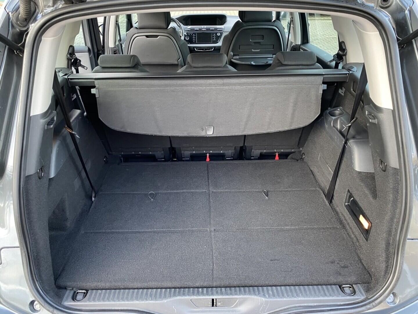 OZ190V01465_40.webp_GRAND C4 PICASSO  1.6  85 kW manuál, DPH
