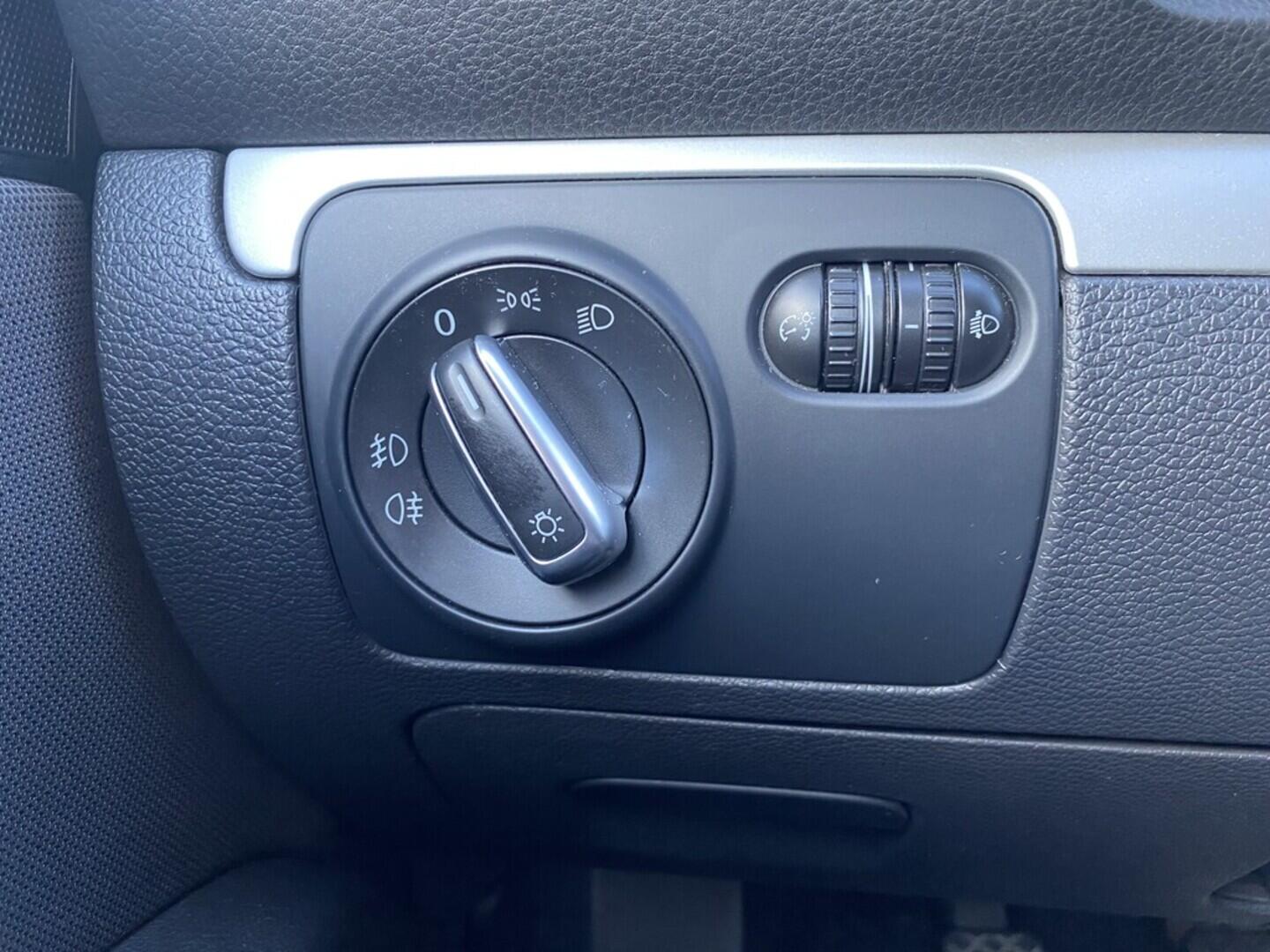 OZ190V01466_23.webp_SCIROCCO  1.4 TSI 90 kW manuál