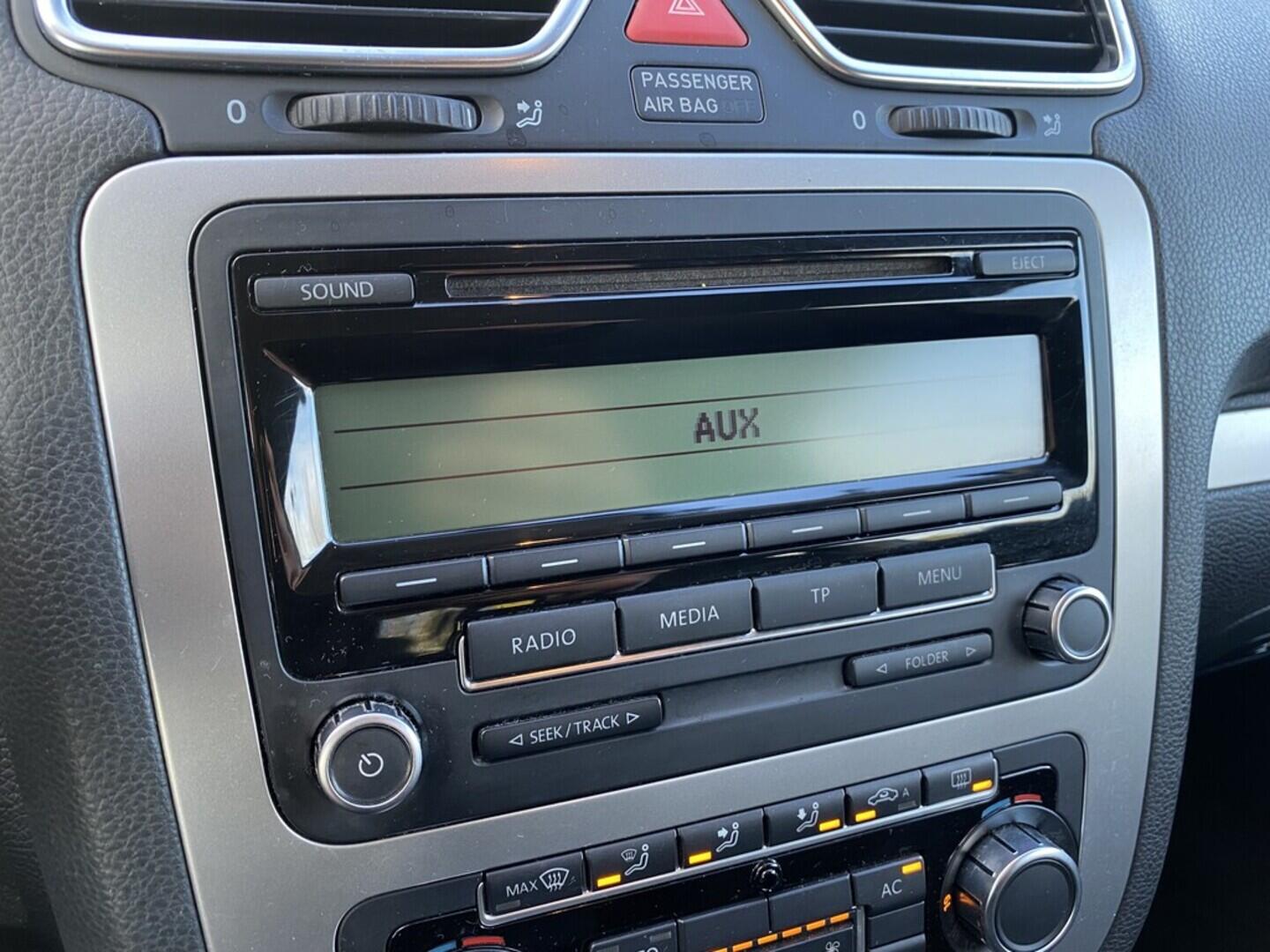 OZ190V01466_28.webp_SCIROCCO  1.4 TSI 90 kW manuál