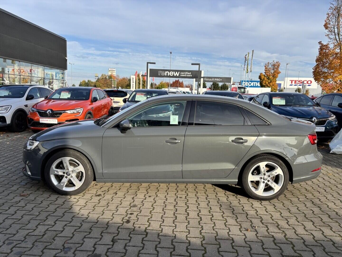OZ190V01467_17.webp_A3  1.6 TDI 85 kW manuál, DPH