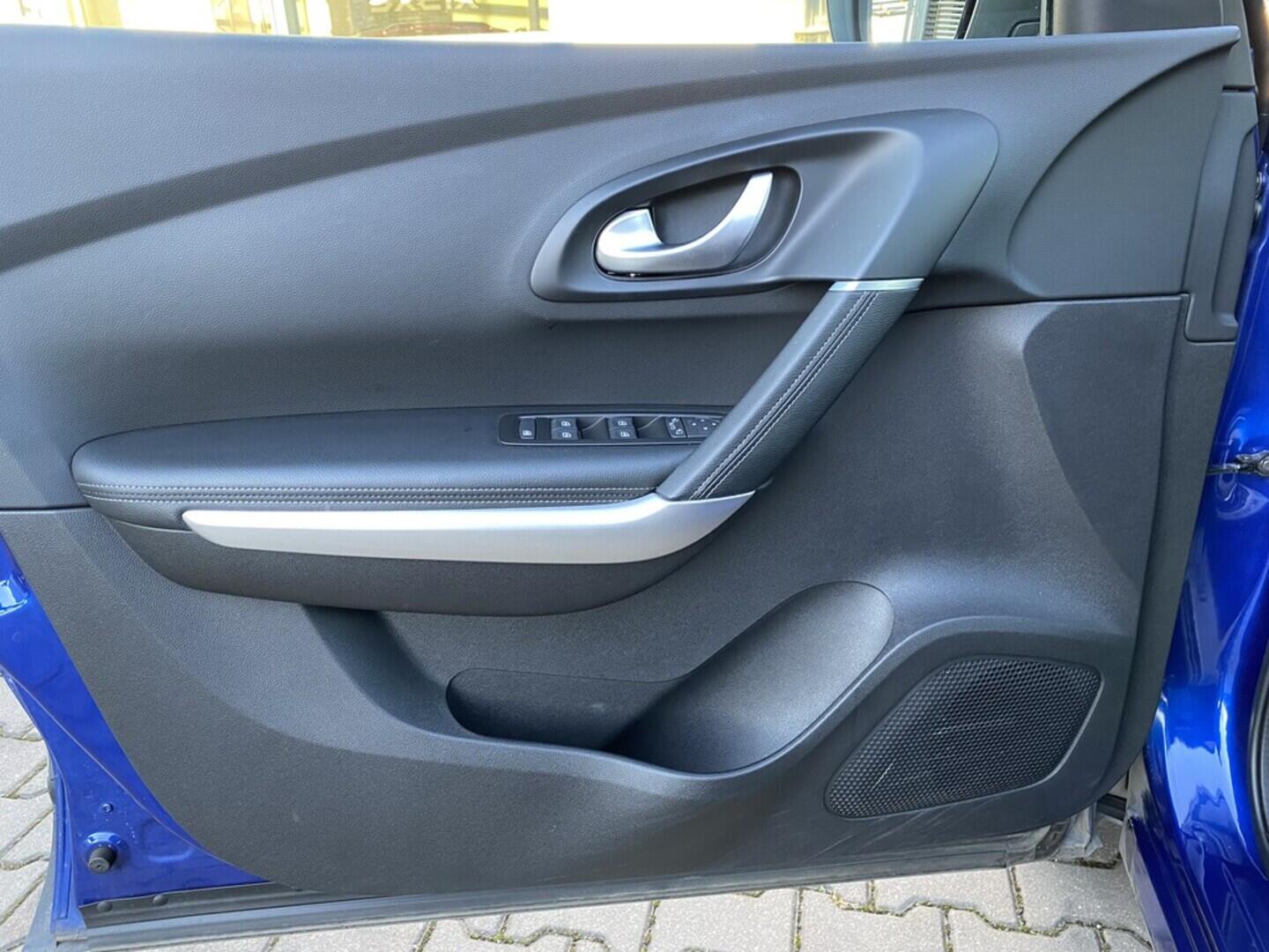 OZ190V01468_20.webp_KADJAR  1.3 TCe 117 kW manuál