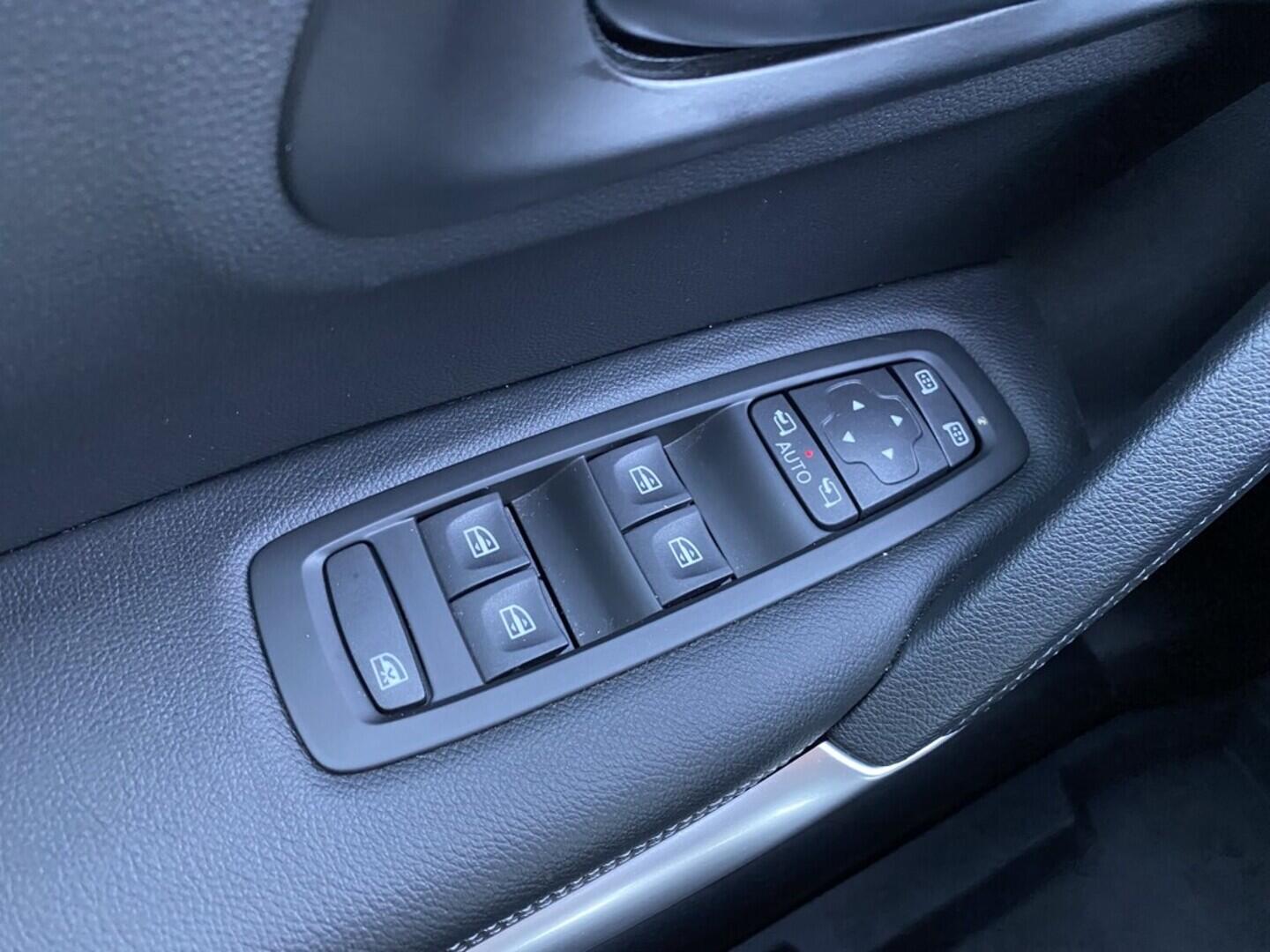 OZ190V01468_21.webp_KADJAR  1.3 TCe 117 kW manuál