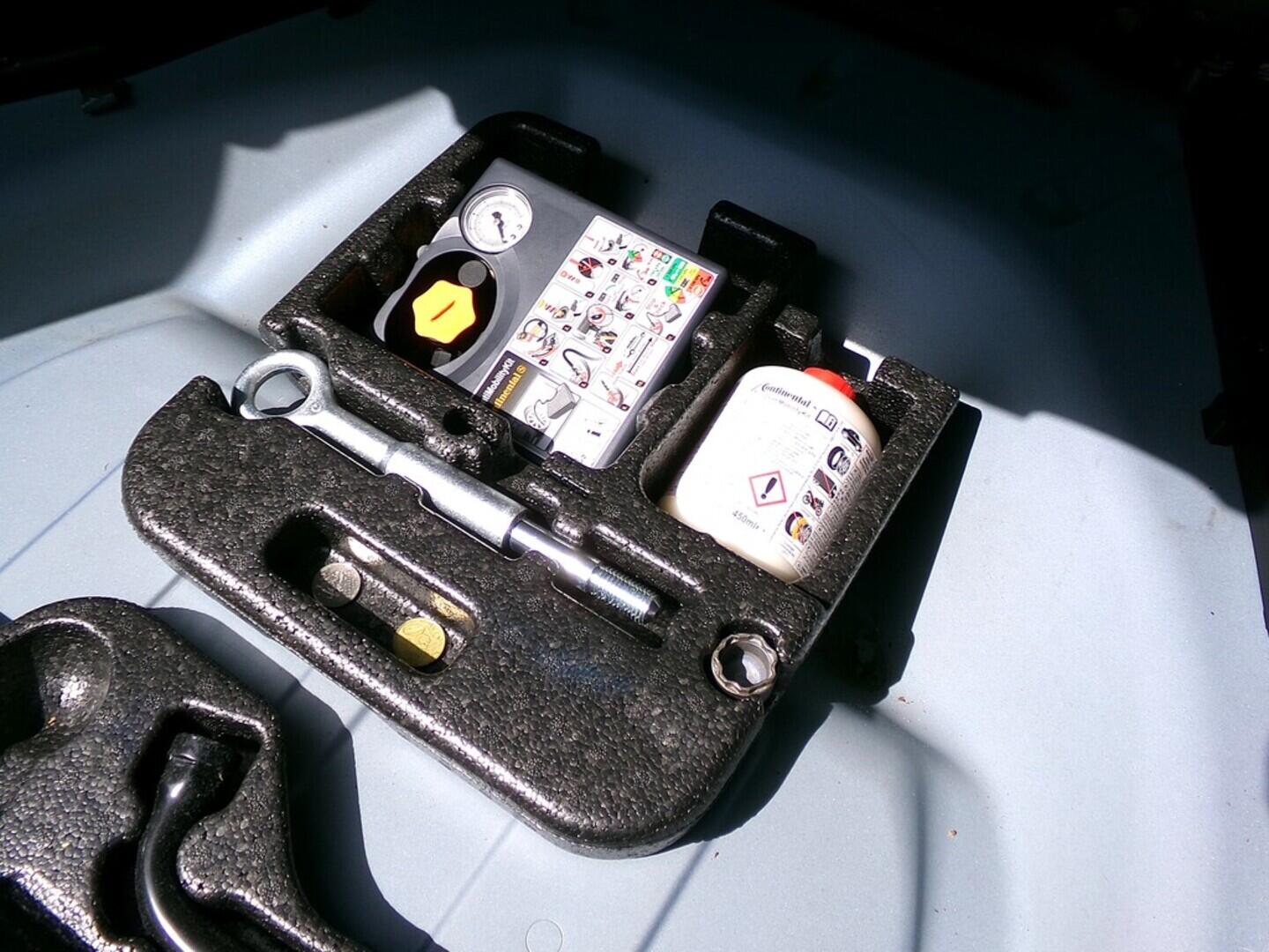 OZ190V01472_31.webp_S60 Momentum 2.4  158 kW automat, DPH