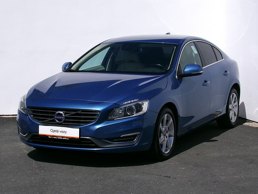 S60 Momentum 2.4  158 kW automat, DPH