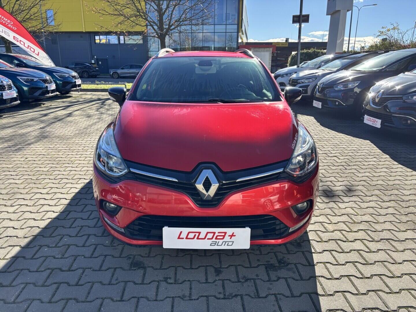 OZ190V01474_11.webp_CLIO limited 0.9 TCe 66 kW manuál