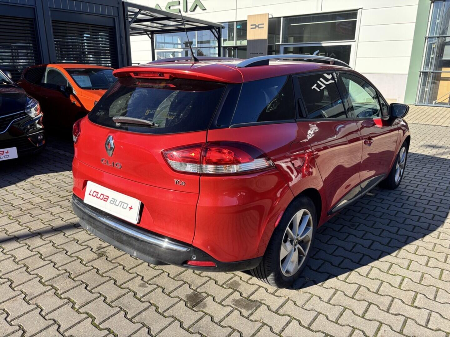 OZ190V01474_14.webp_CLIO limited 0.9 TCe 66 kW manuál